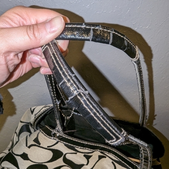 COACH Black Signature Framed Kisslock Stripe Carryall Tote Shoulder Bag - Picture 7 of 8